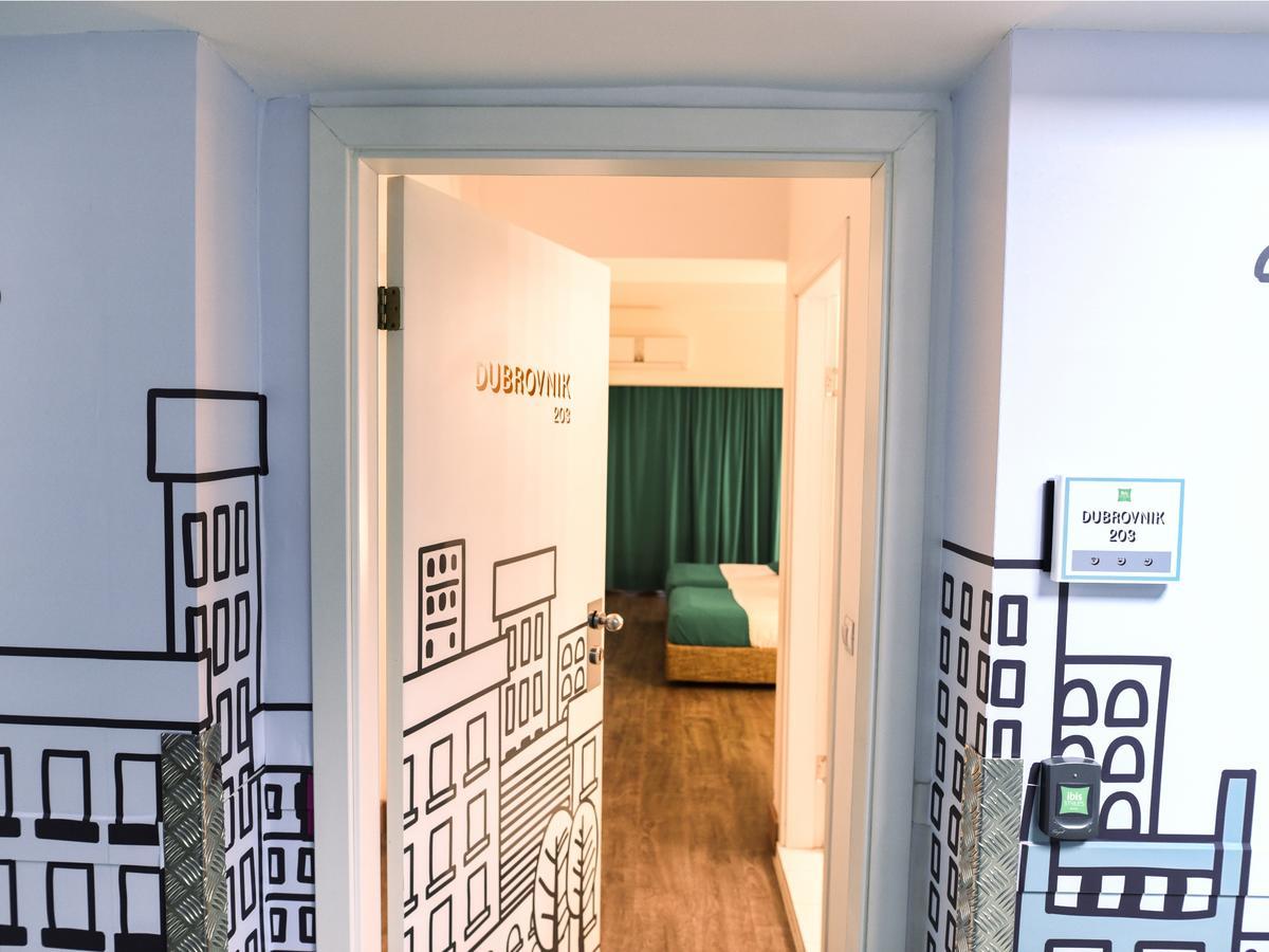 Hotel Ibis Styles Skopje Extérieur photo