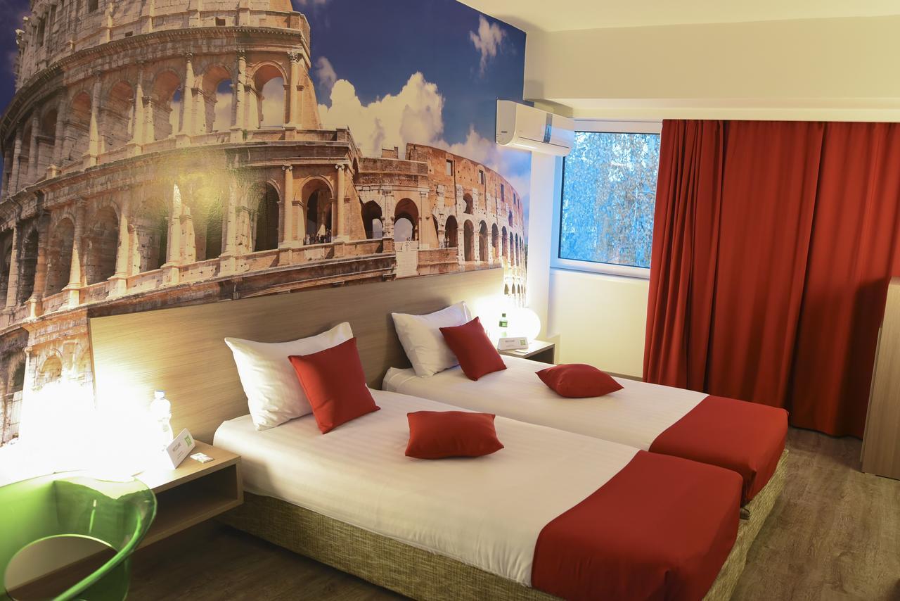 Hotel Ibis Styles Skopje Extérieur photo