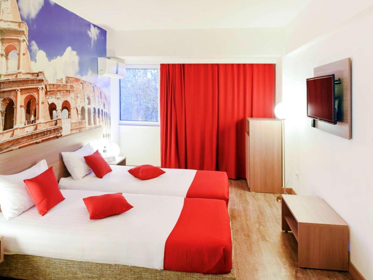 Hotel Ibis Styles Skopje Extérieur photo